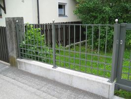 Zaun grau gerade Streifen